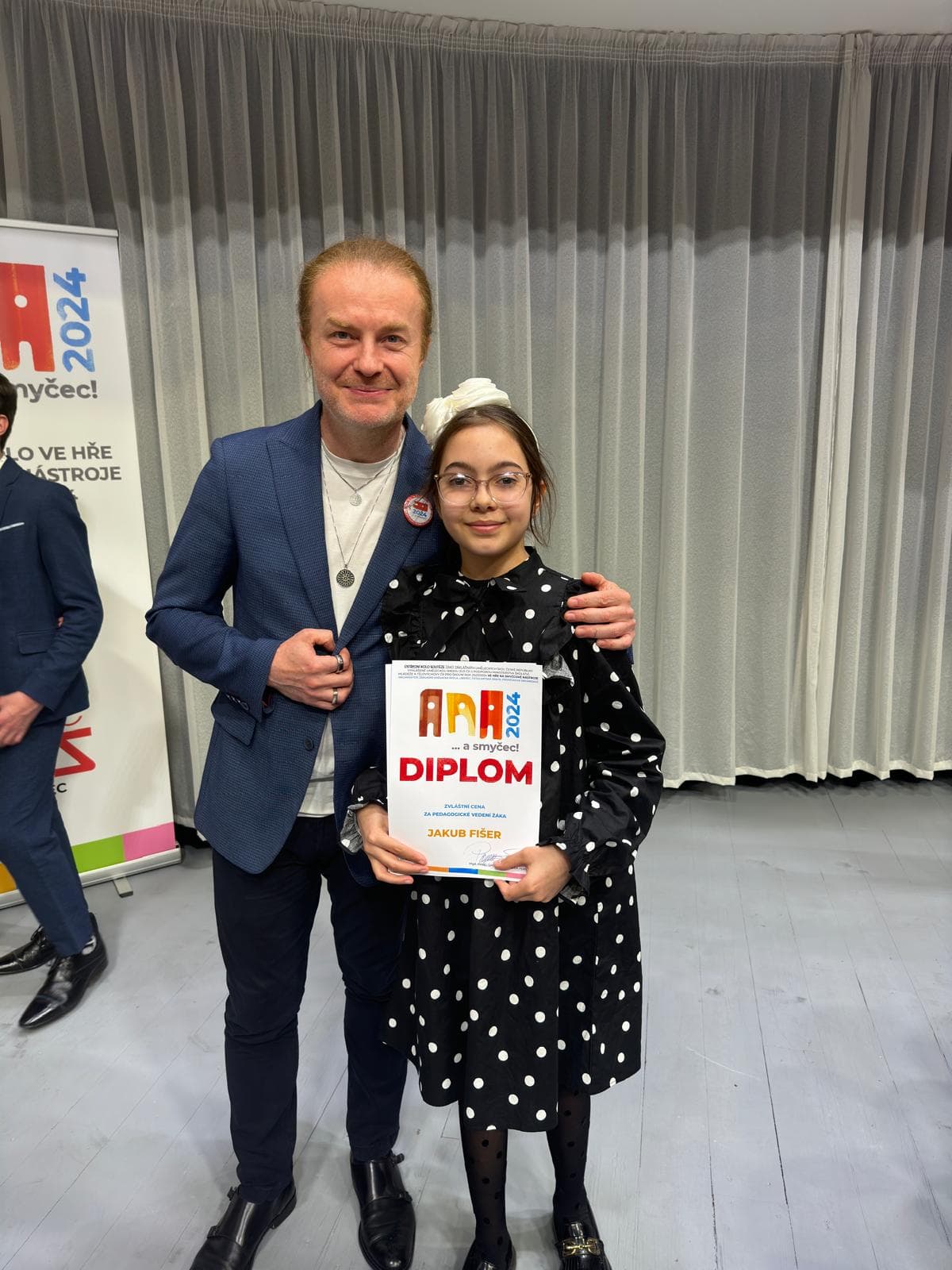 Lara Tamcan violin performance — photo 4