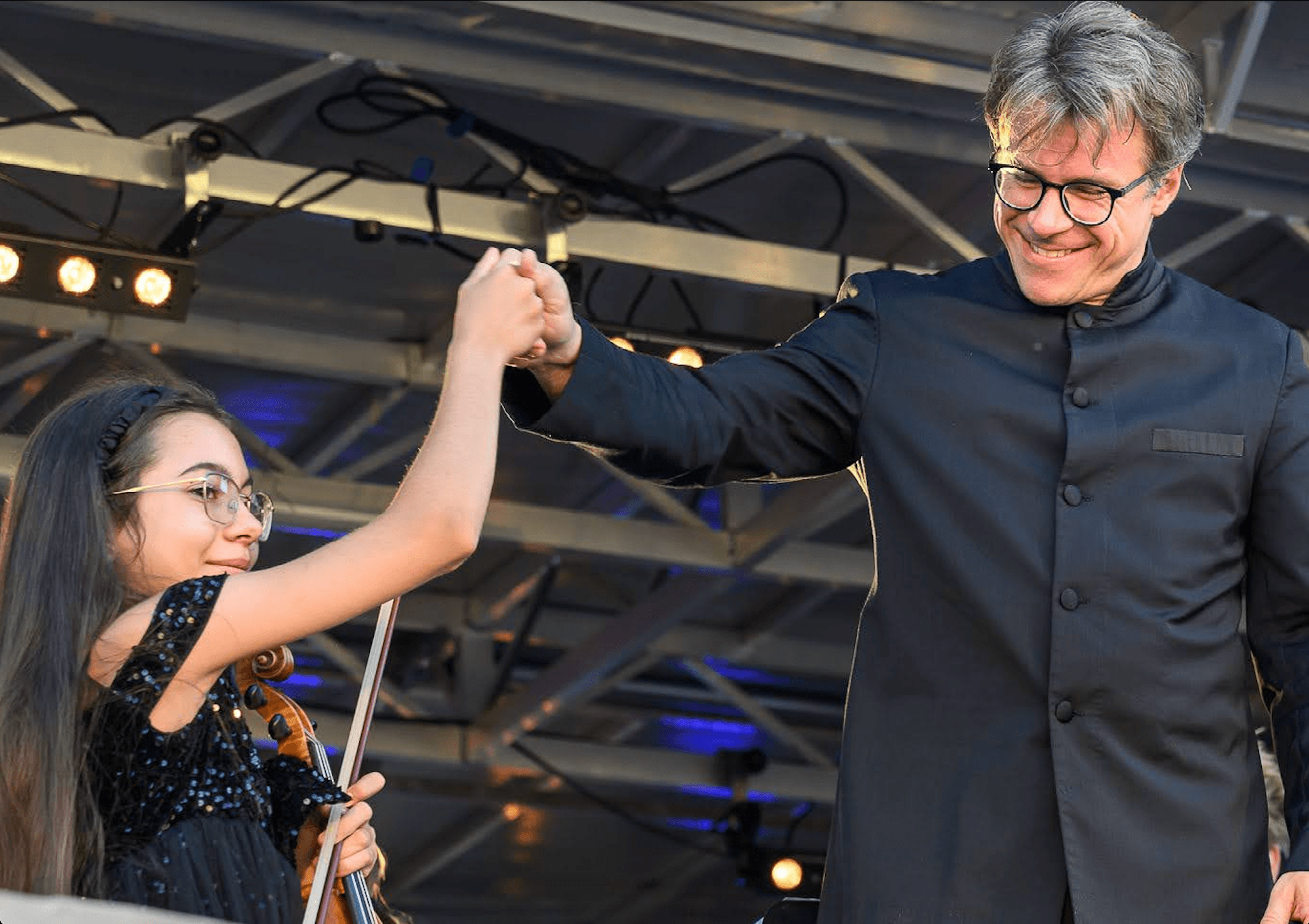 Lara Tamcan violin performance — photo 6